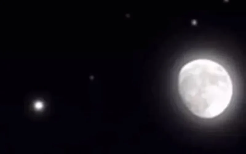 نظير عياد يعلن رؤية هلال العيد في بث مباشر مساء الخميس المقبل